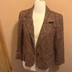 Vibrant but classy Suit jacket, brown, plaid,